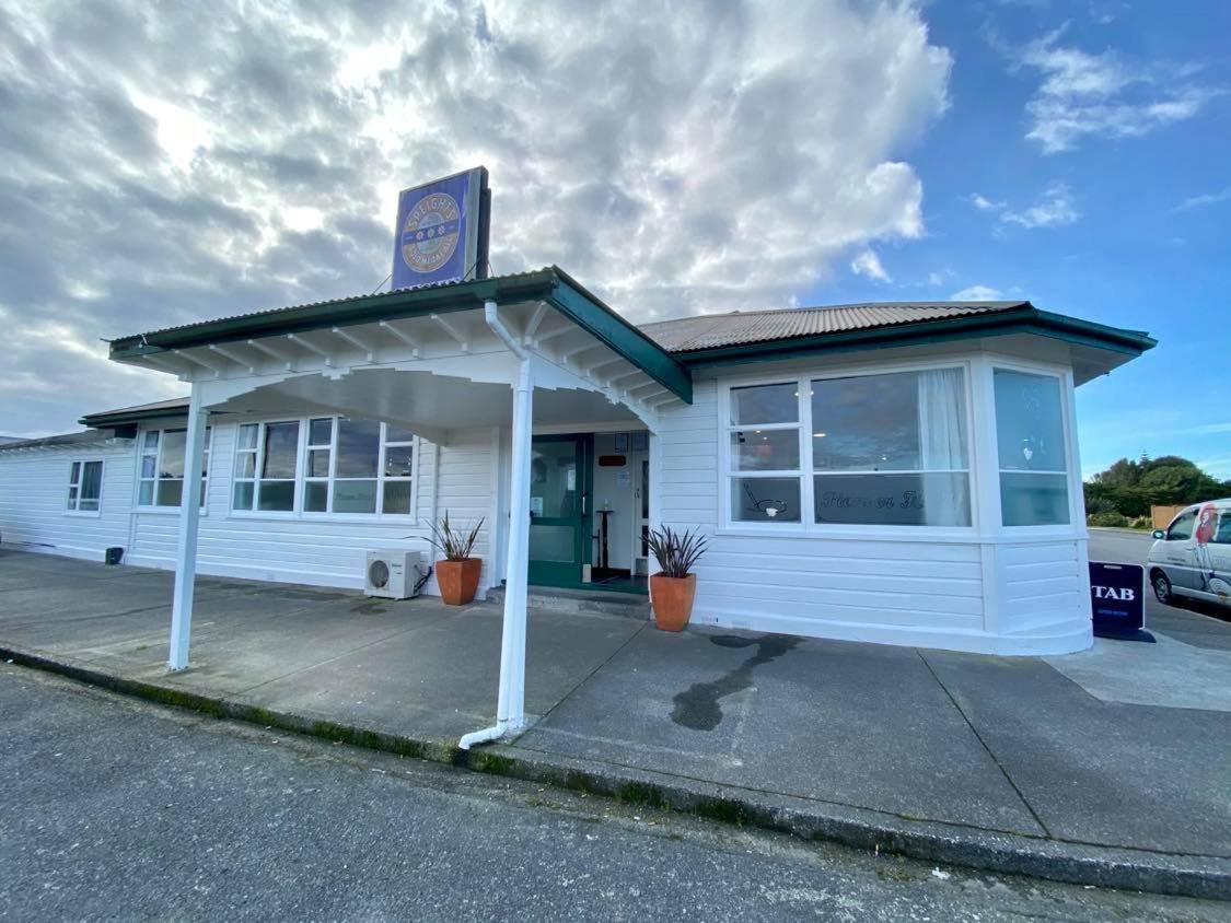Hokitika Pioneer Hotel Esterno foto